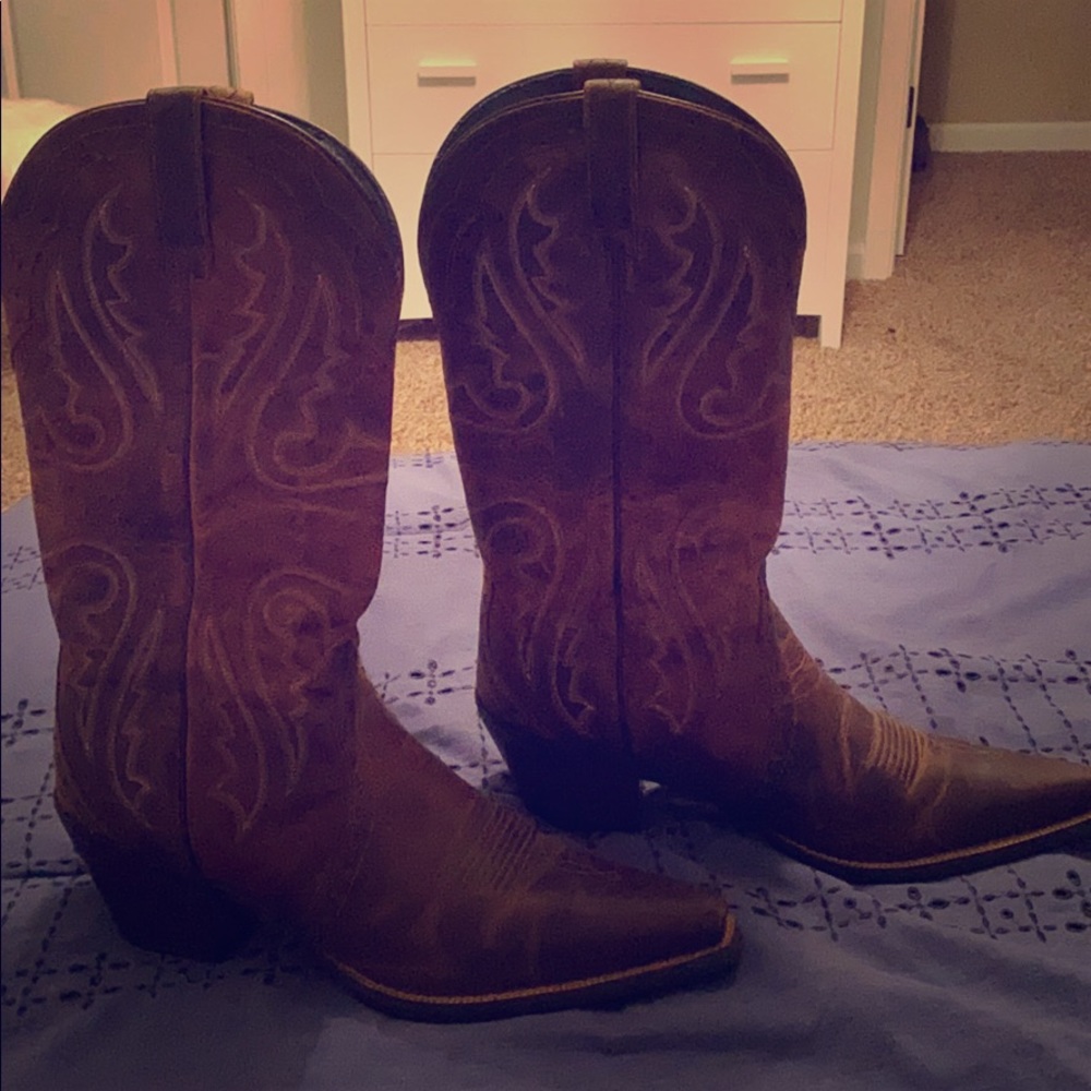 Like new women’s boots